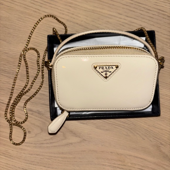 PRADA PATENT LEATHER MINI CHAIN TOPHANDLE PURSE VERY RARE - Picture 1 of 14